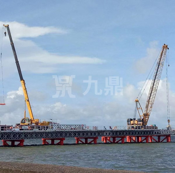 中(zhong)交三航(hang)青(qing)島跨(kua)海(hai)大(da)橋防(fang)腐鋼(gang)便橋(qiao)