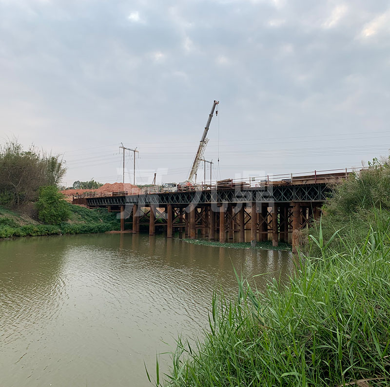 鋼(gang)棧橋(qiao)使用(yong)夀命(ming)容(rong)易受(shou)到環(huan)境的(de)影(ying)響(xiang)